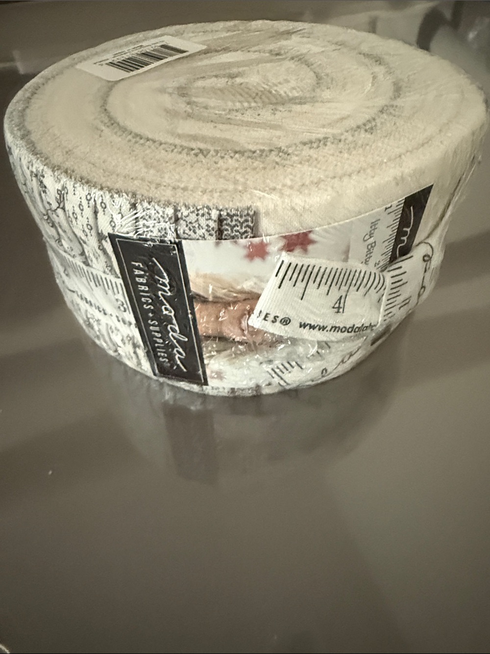 Moda - Primitive Gathering - itty bitty jelly roll fabric